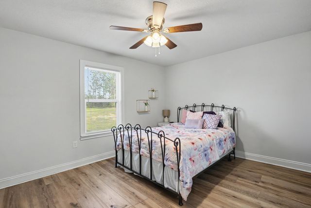 2595 Long Road, Defuniak Springs, FL 32433