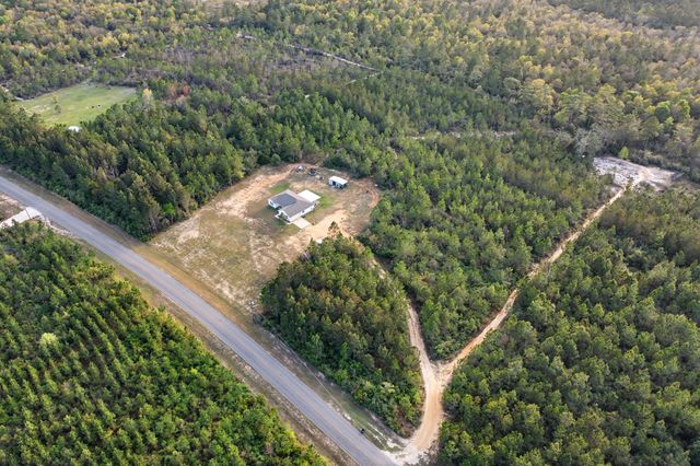 2595 Long Road, Defuniak Springs, FL 32433