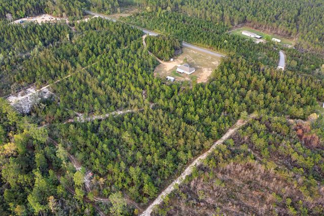 2595 Long Road, Defuniak Springs, FL 32433