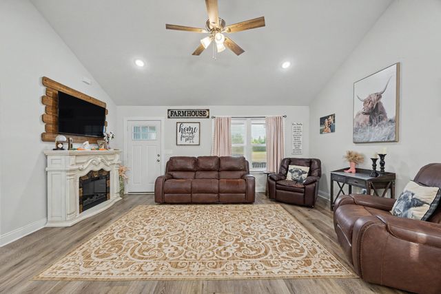 2595 Long Road, Defuniak Springs, FL 32433