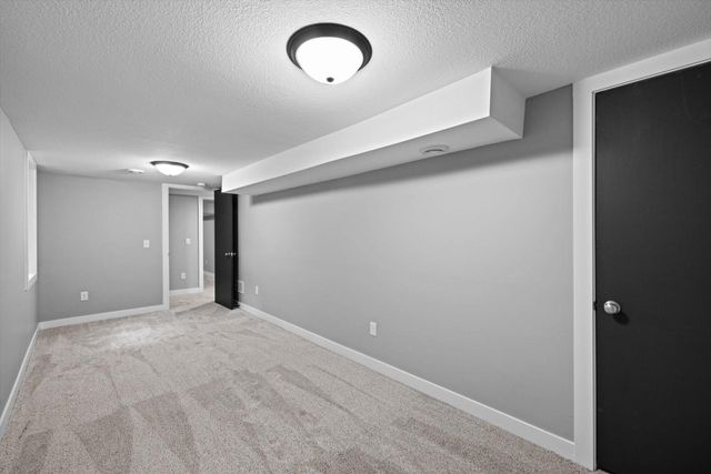 5415 Twin Lake Boulevard E, Brooklyn Center, MN 55429