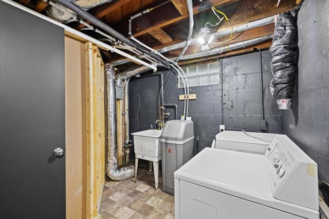 5415 Twin Lake Boulevard E, Brooklyn Center, MN 55429