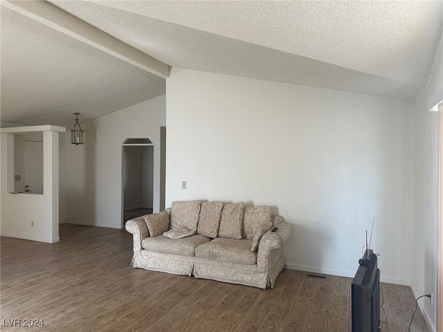 2340 West Bell Vista Avenue, Pahrump, NV 89060