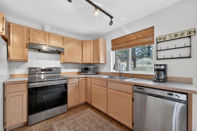 13536 SW Cinder Drive, Terrebonne, OR 97760