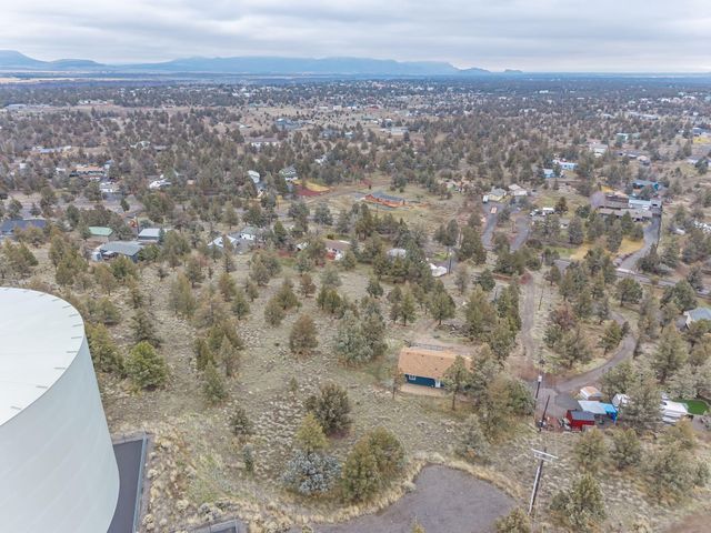 13536 SW Cinder Drive, Terrebonne, OR 97760