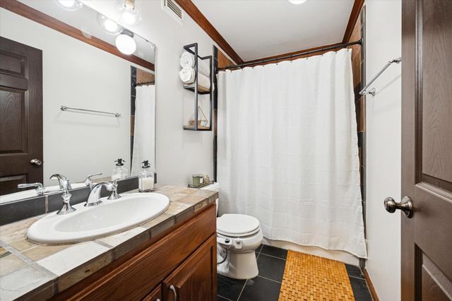 215 W Norma Street 301, Houston, TX 77009