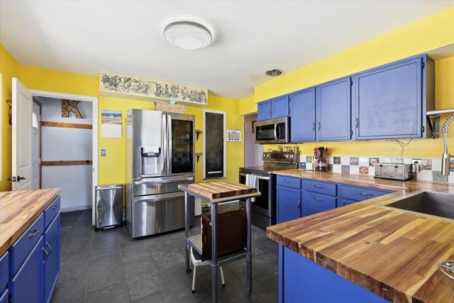 5128 N Greenwood Blvd, Spokane, WA 99205