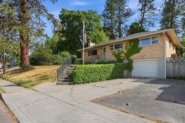 5128 N Greenwood Blvd, Spokane, WA 99205