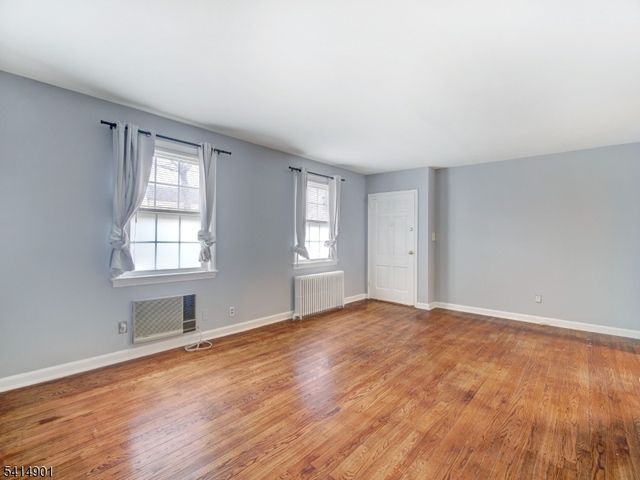 251 Elmwood Ave C, Maplewood Twp., NJ 07040