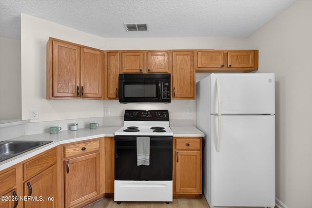 605 N COVERED BRIDGE Road 4, St. Johns, FL 32259