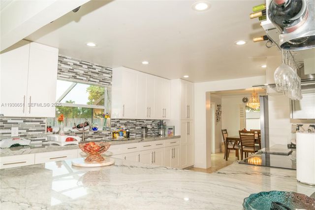 9931 SW 14th St, Pembroke Pines, FL 33025