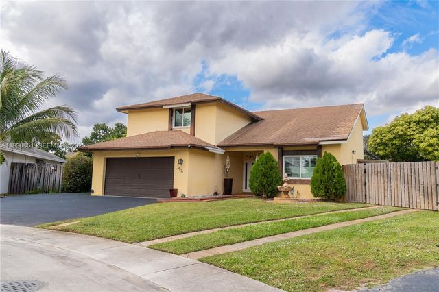 9931 SW 14th St, Pembroke Pines, FL 33025