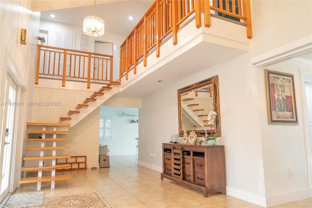 9931 SW 14th St, Pembroke Pines, FL 33025