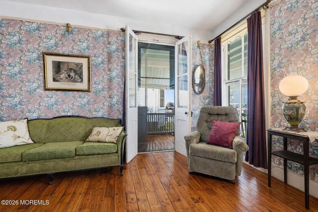 5 Seaview Avenue, Ocean Grove, NJ 07756