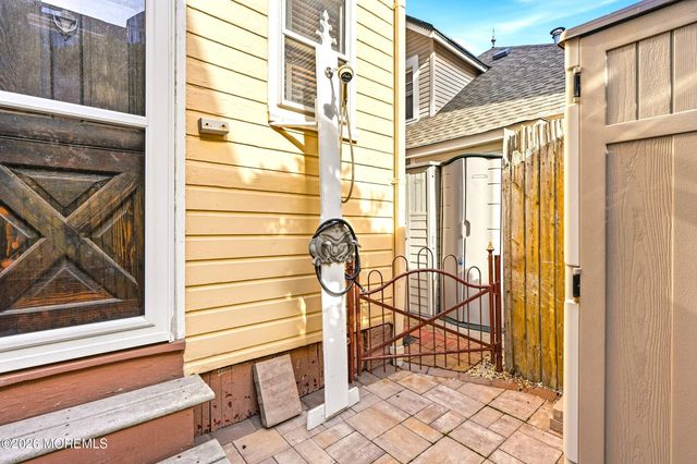 5 Seaview Avenue, Ocean Grove, NJ 07756