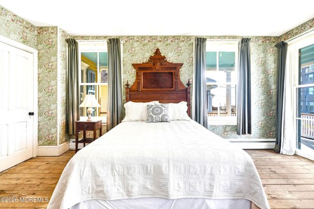 5 Seaview Avenue, Ocean Grove, NJ 07756