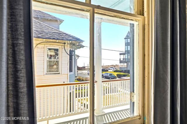 5 Seaview Avenue, Ocean Grove, NJ 07756