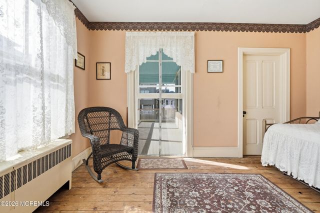 5 Seaview Avenue, Ocean Grove, NJ 07756