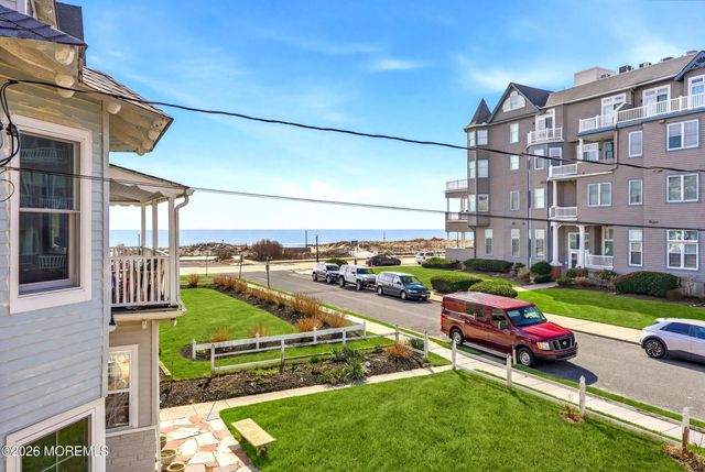 5 Seaview Avenue, Ocean Grove, NJ 07756