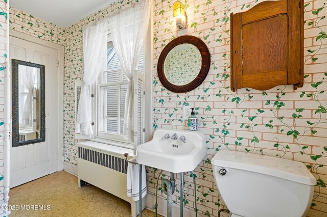 5 Seaview Avenue, Ocean Grove, NJ 07756