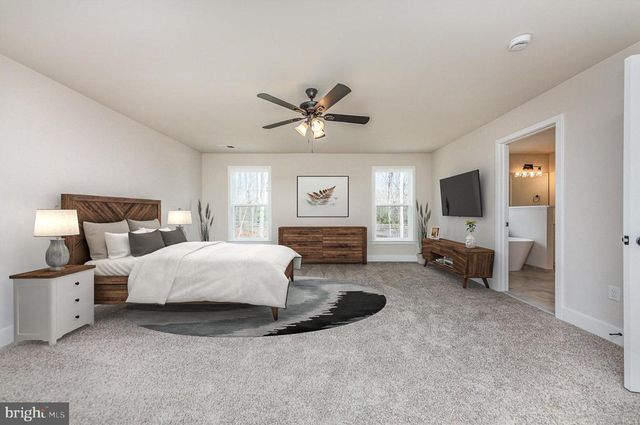 15206 LOST HORIZON LN, Fredericksburg, VA 22407