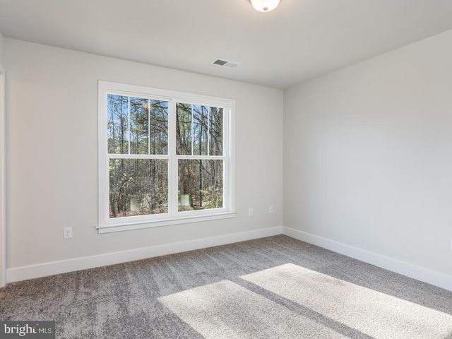 15206 LOST HORIZON LN, Fredericksburg, VA 22407