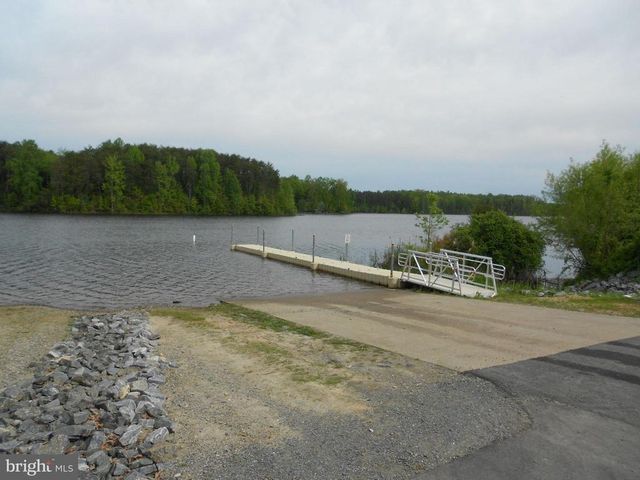 15206 LOST HORIZON LN, Fredericksburg, VA 22407