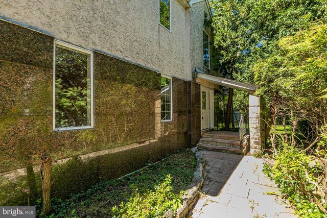 22 OAKLAND ST, Princeton, NJ 08540