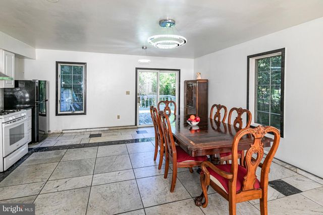 22 OAKLAND ST, Princeton, NJ 08540