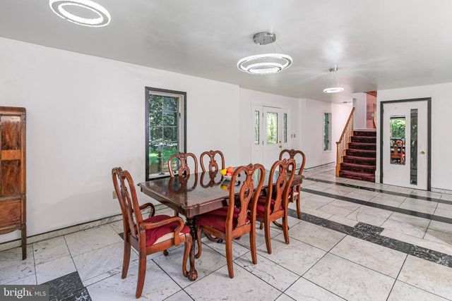 22 OAKLAND ST, Princeton, NJ 08540