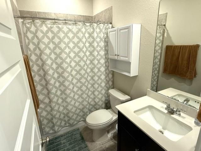 1403 Cascade Hills Drive, Rosharon, TX 77583