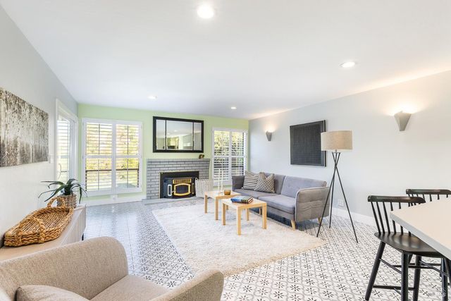 15 Lemon Ct, Napa, CA 94558