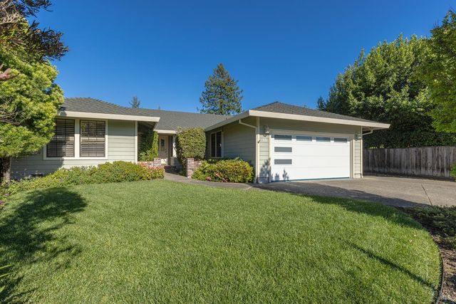 15 Lemon Ct, Napa, CA 94558