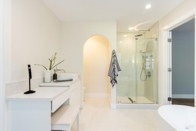 15 Lemon Ct, Napa, CA 94558