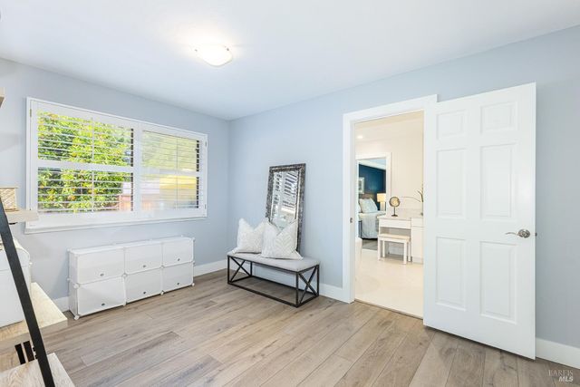 15 Lemon Ct, Napa, CA 94558