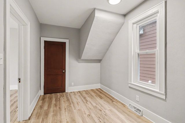 905 S Monroe Street, Bay City, MI 48708