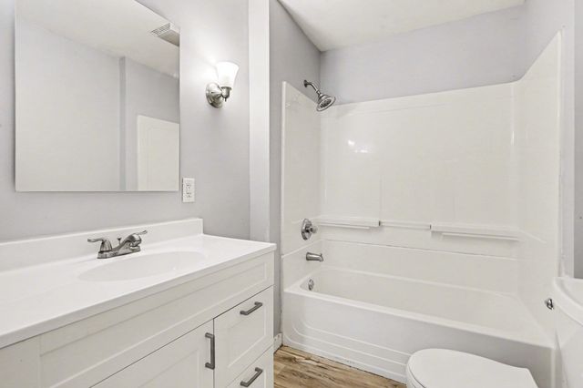 905 S Monroe Street, Bay City, MI 48708