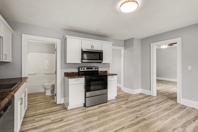 905 S Monroe Street, Bay City, MI 48708