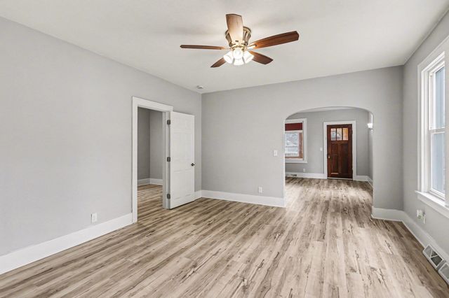 905 S Monroe Street, Bay City, MI 48708