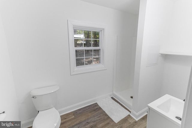 33 MAPLE LN, Berkeley Springs, WV 25411