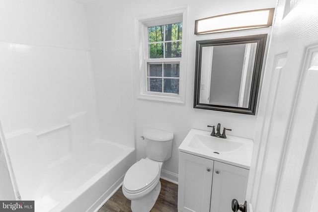 33 MAPLE LN, Berkeley Springs, WV 25411