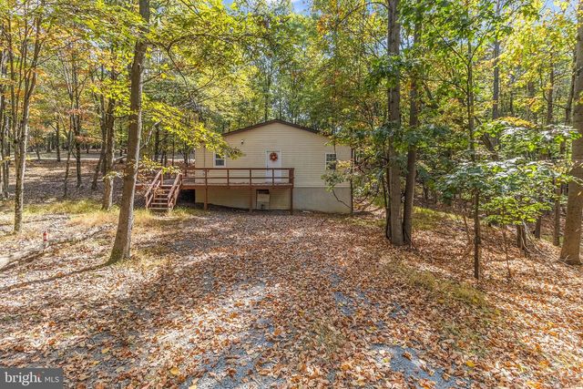 33 MAPLE LN, Berkeley Springs, WV 25411