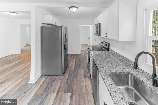 33 MAPLE LN, Berkeley Springs, WV 25411