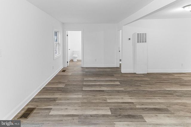 33 MAPLE LN, Berkeley Springs, WV 25411