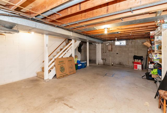 410-412 SE Magazine Road, Ankeny, IA 50021