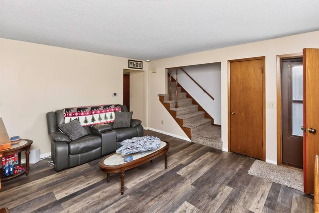 410-412 SE Magazine Road, Ankeny, IA 50021