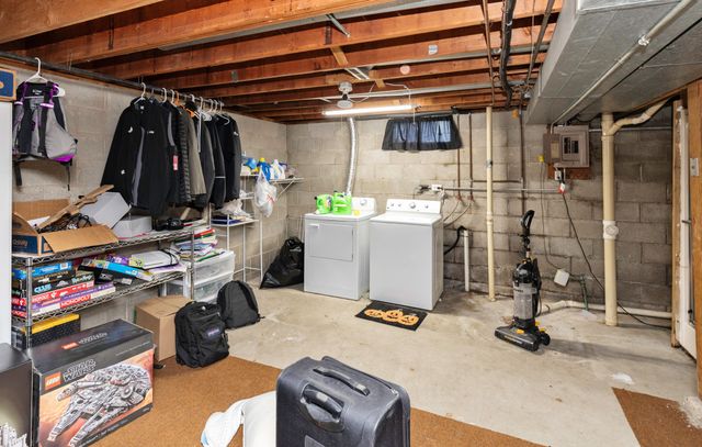410-412 SE Magazine Road, Ankeny, IA 50021