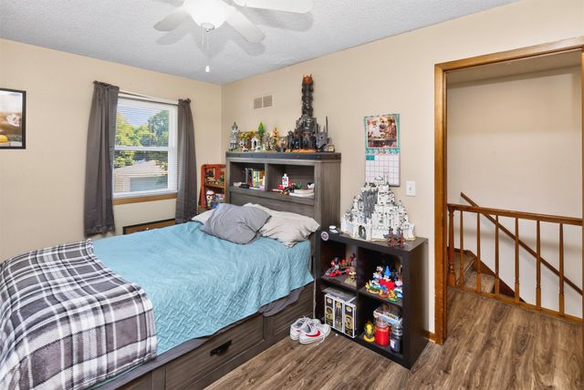410-412 SE Magazine Road, Ankeny, IA 50021