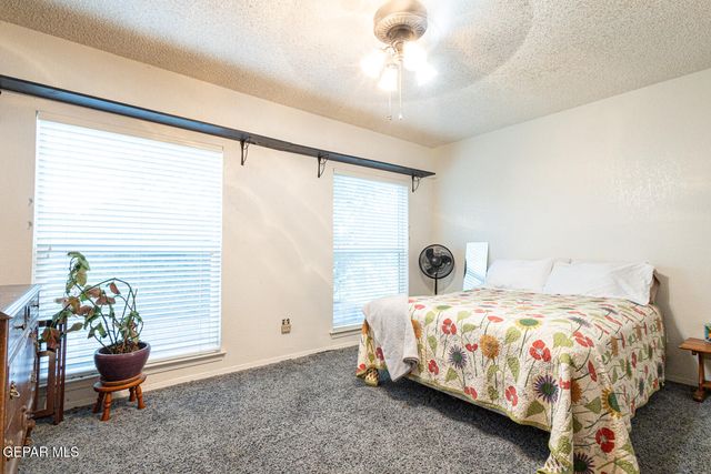 3633 Alderwood Manor Drive, Horizon City, TX 79928