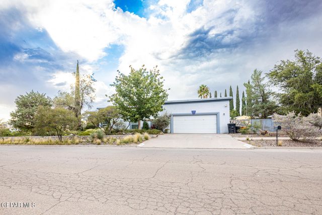 3633 Alderwood Manor Drive, Horizon City, TX 79928